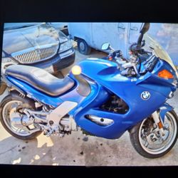 02 Bmw K1200rs 2011 Triumph Sprint Gt