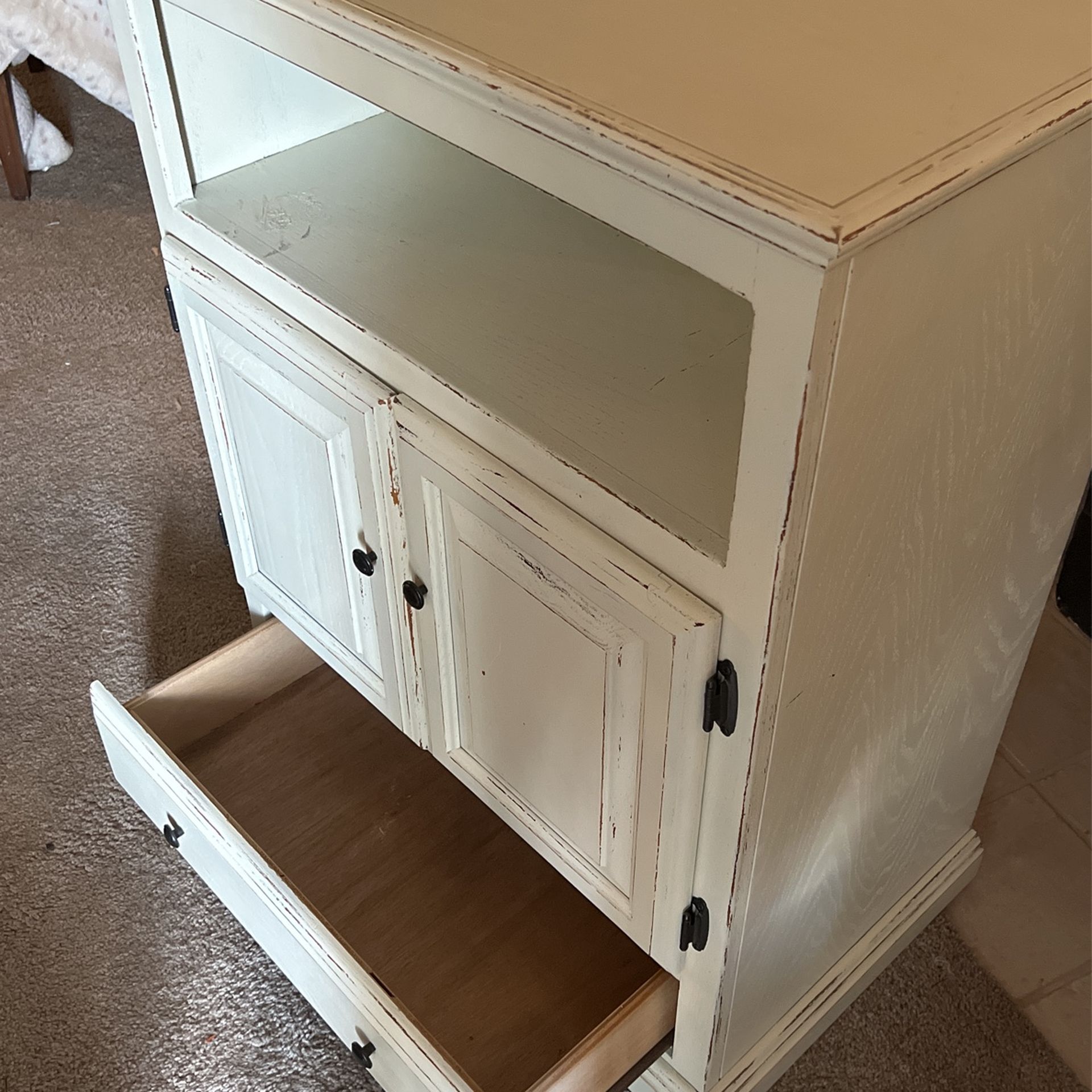 TV Stand/Side Table? for Sale in Westfield, IN OfferUp