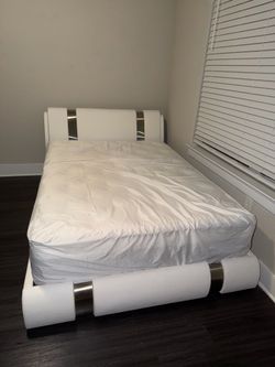 Queen Size Bed