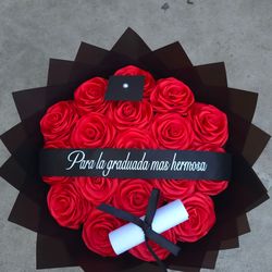 Graduation bouquet ramo de graduacion flores flowers eternal  rosas de liston