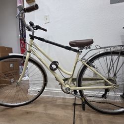 Schwinn Bike With Extras
