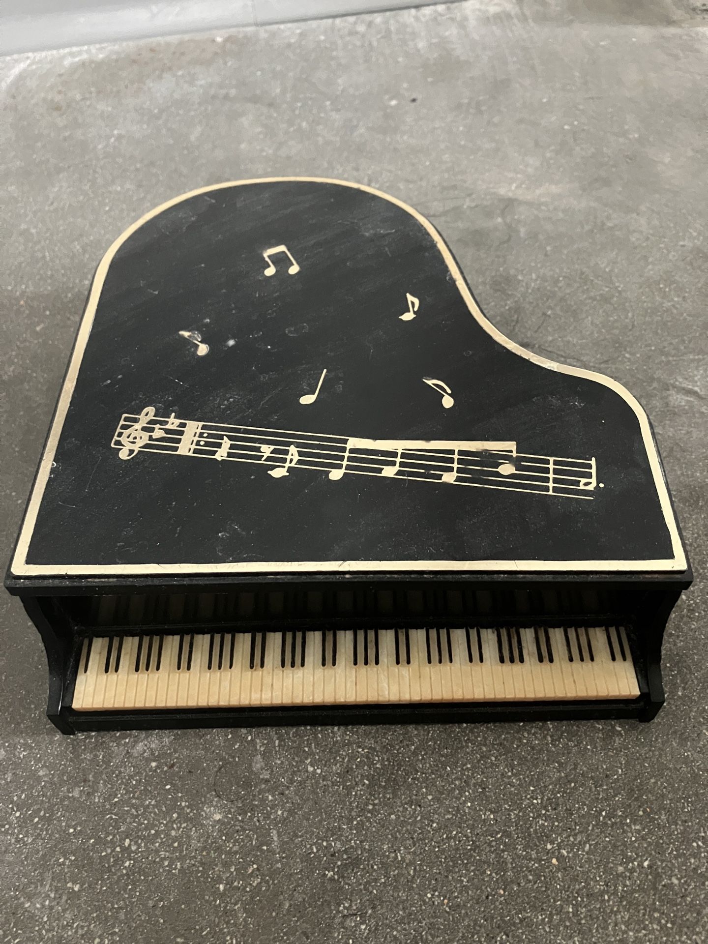 Piano Shaped Music Jewelry Box