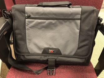 Swiss Gear Wenger 17 inch Laptop Slimcase Bag