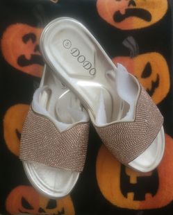 DODO Rhinestone Slide Sandals Size 5