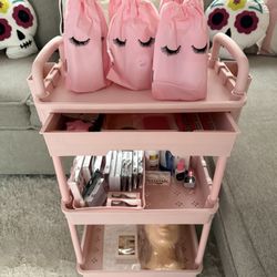 Start Eyelashes Business 