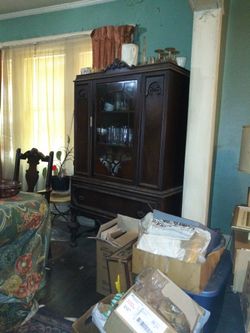 Beautiful Antique China Cabinet