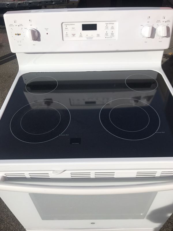 White ceramic glass top stove oven range DELIVERY for Sale in Auburn