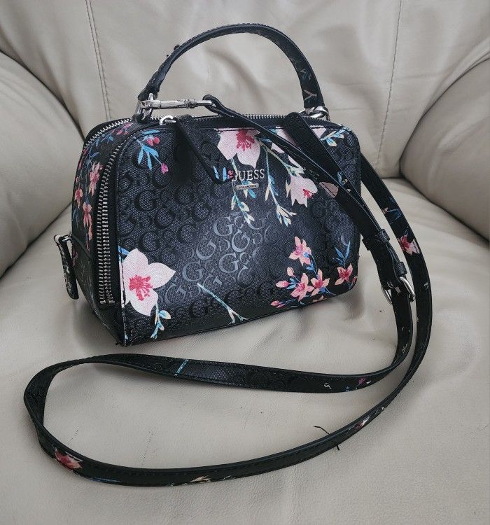 Colorful Guess COSMO handbag Purse, Floral Decor On Black, Shoulder Strap, Elegant Purse.