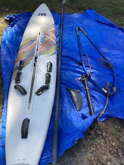13 Ft Mistral Wind Sailboard