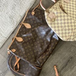 Louis Vuitton Bag for Sale in Long Beach, CA - OfferUp