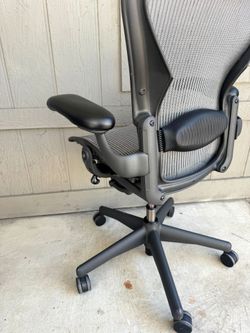 Herman Miller Aeron Chair Size B bassic