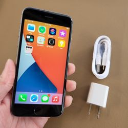 iPhone 6s - UNLOCKED - Like New  