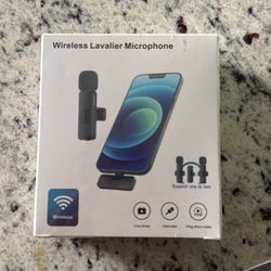 iPhone 15 USBC Bluetooth Podcast/VLog microphones 