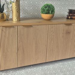 EXTRA LONG SIDEBOARD OR BUFFET FLUTED SHAPE IN NATURAL WOOD AND METAL LEGS 69X18X30 BRAND NEW 