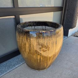 Large Planter Pot