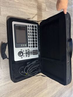QSC TouchMix-16 Digital Mixer