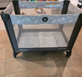 Graco pack and play