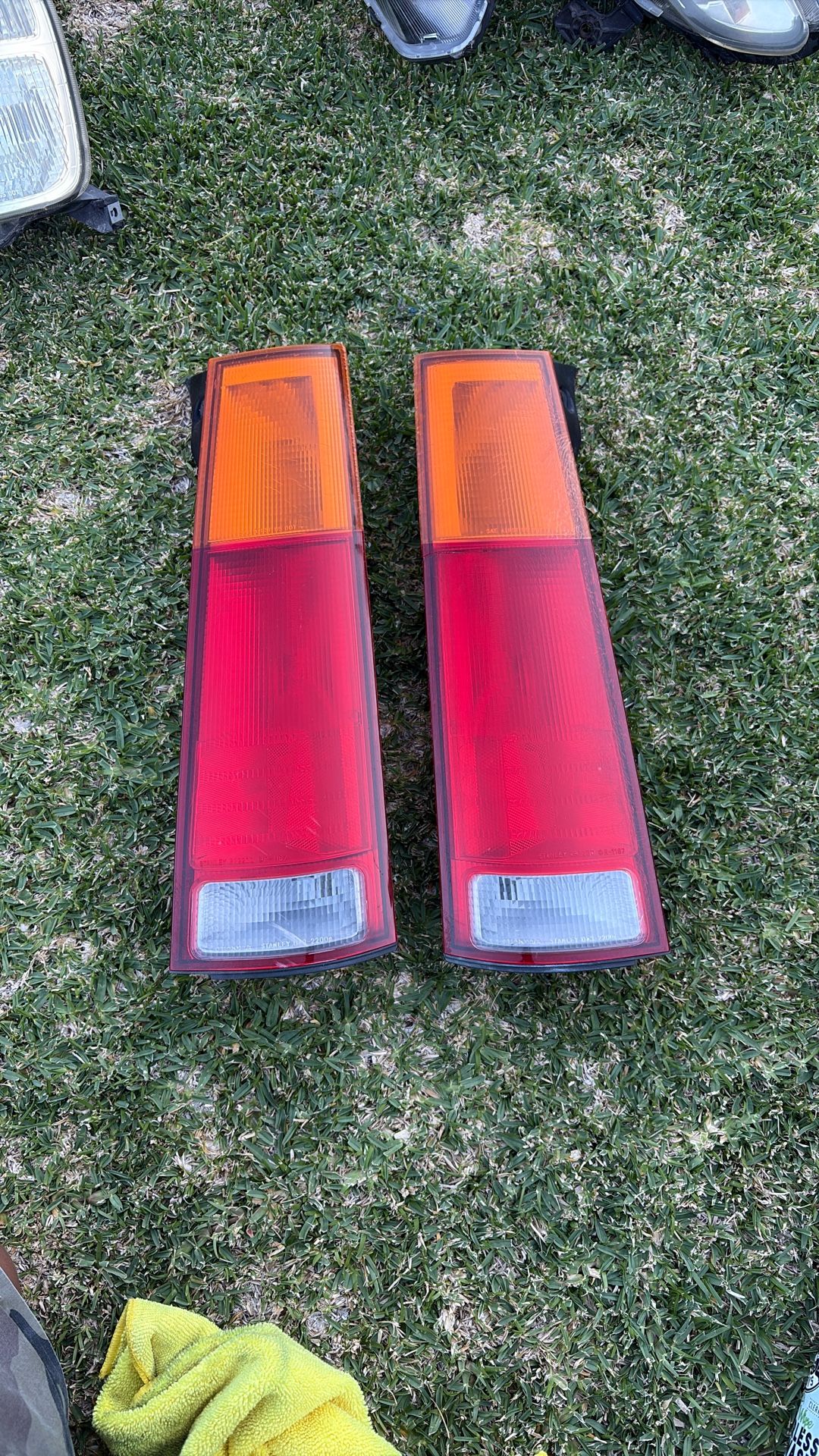 Honda CRV RD1 Tail Lights