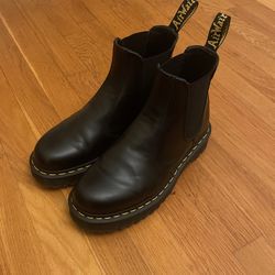 DR. Marten's Size 9-10