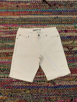 Selena Gomez shorts (Size 9)