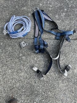 Harness, rope and rope grab