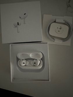 Apple AirPods Pro with Charging Case