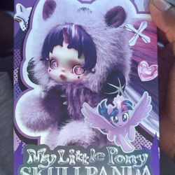 Skullpanda **Pop Mart**