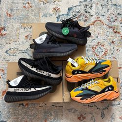 Yeezy size 4/4.5