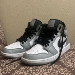 Jordan 1 Light Smokey Grey Size 9