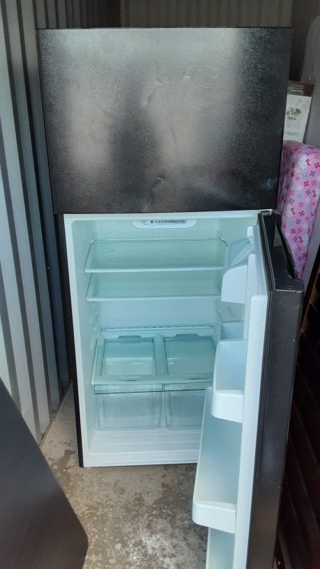 Fridge