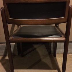 Set of 4 Mid century vintage chairs $15 each