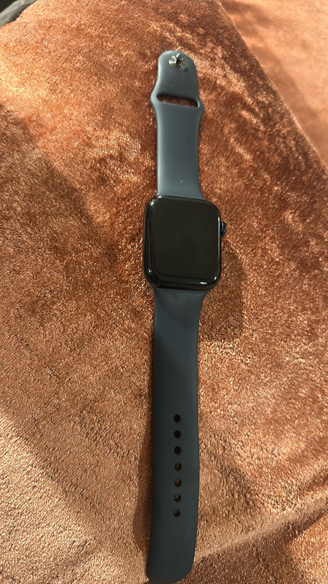 Apple Watch SE 2 Bought For 400 Selling For 200 Willing To Negóciate