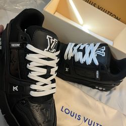 Louis Vuitton Sneakers