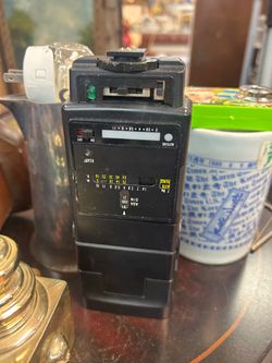 vintage Focal M500C-Zoom or Albinar 91CAN-IR thyristor shoe-mount flash for SLR cameras