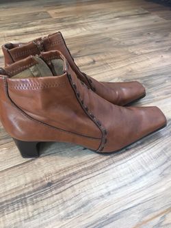 Franco Sarto boots size 8.5