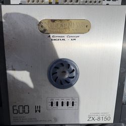 Volfenhag Zx-8150 Mosfet Bridgeable Amplifier