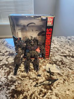 Transformer's studio series 56 Shockwave