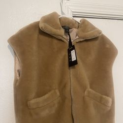 Sweater/vest /cardigan