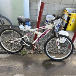 Women’s Mountain Bike 