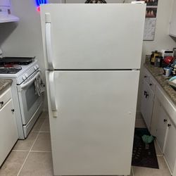 Working Refrigerator 80$