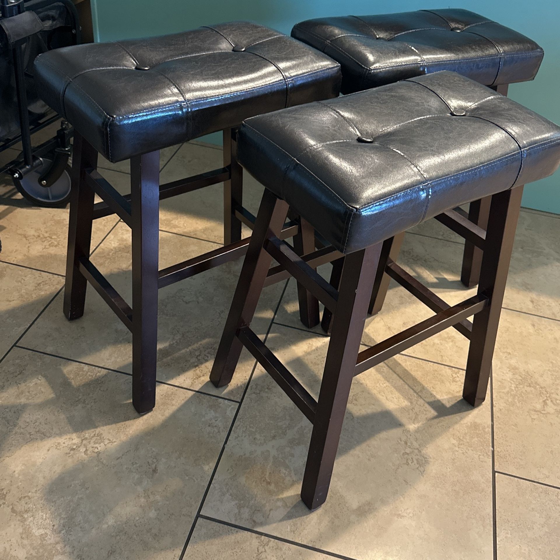 Short Bar Stool