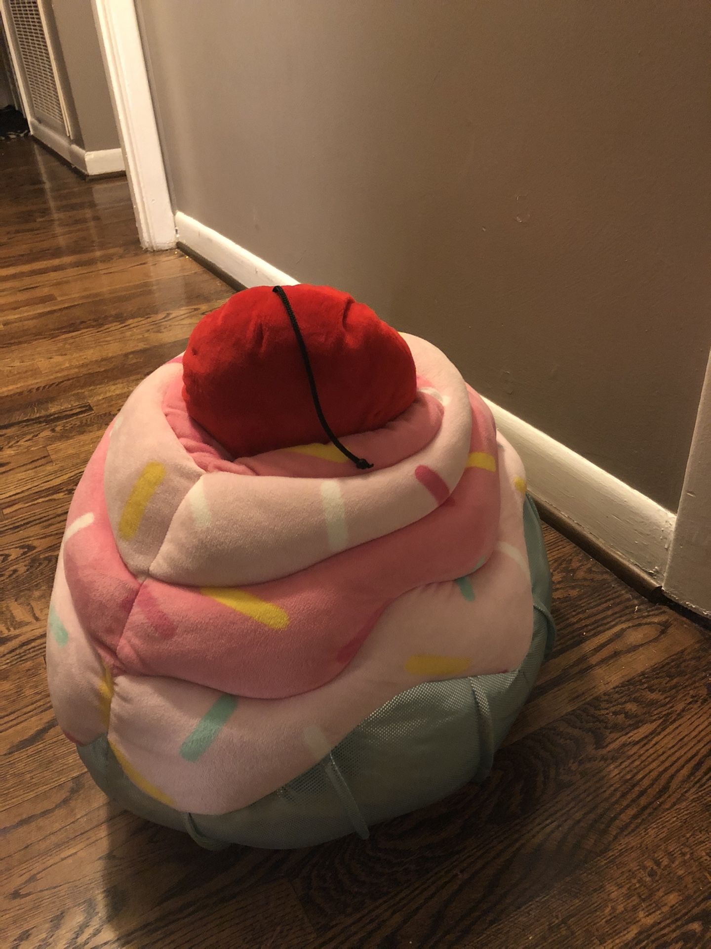 Sleeping bags cup cake