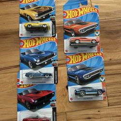 Hot Wheels Plymouth Barracuda GTX 