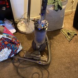 Dyson ball Animal 2 Total Clean W/ attachments