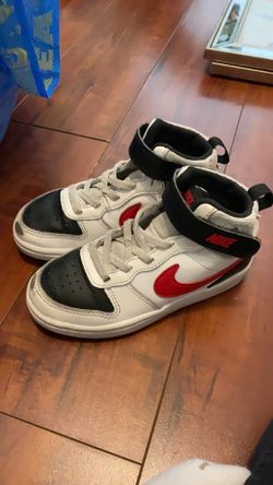 Boy Nikes