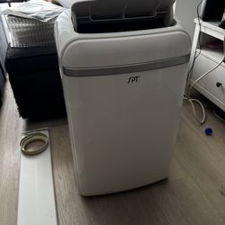 SPT - 13,500BTU Portable Air Conditioner - Cooling & Heating (SACC: 10,000BTU) 