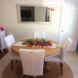 4 Upholstered Dining Room Chairs