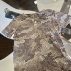Gap Kids Shirt Camo Style Size Small 