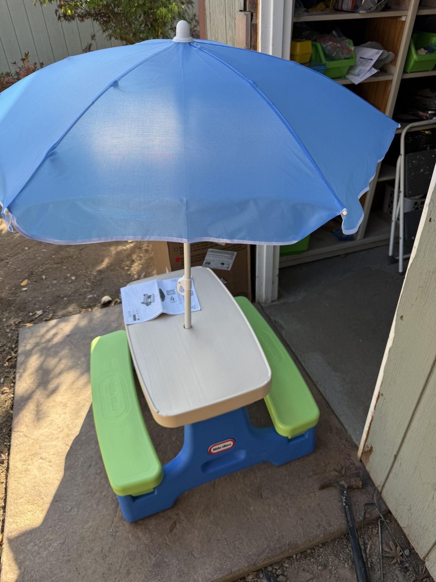 Little Tikes Easy Store Junior Picnic Table with Umbrella,