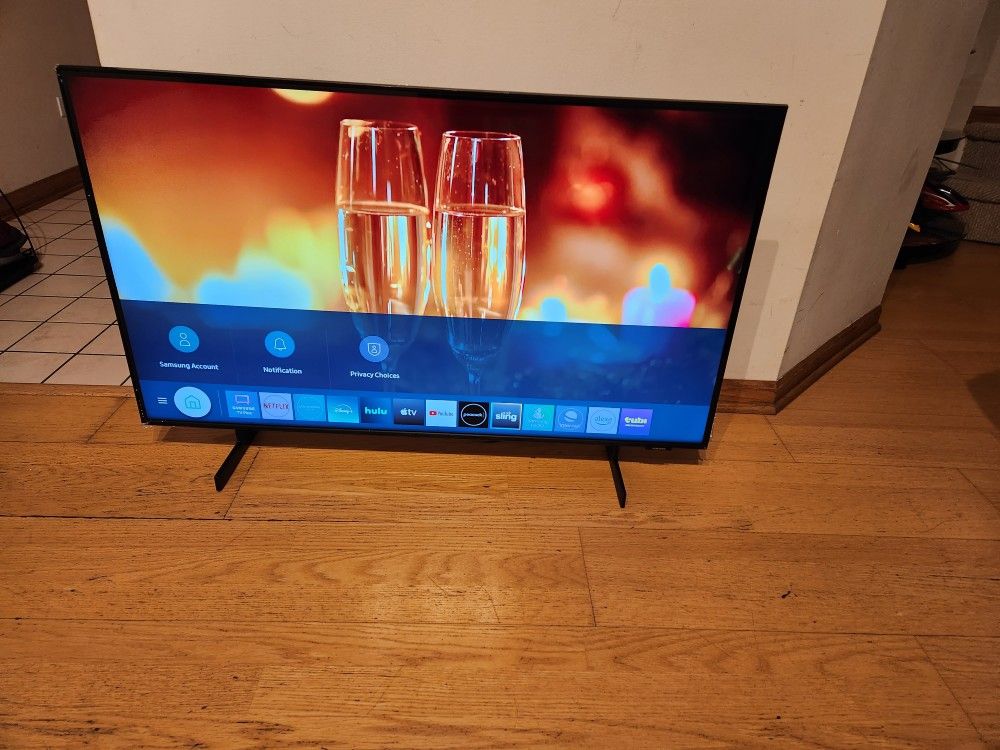 SAMSUNG 50-inch QLED 4K Smart TV Q60C Quantum HDR Dual LED, Sound Lite Object Tracking, Q-Symphony, Motion Xcelerator, Gaming Hub, Smart TV with Alex
